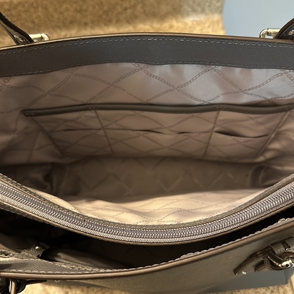 Michael Kors Shoulder Bag - Picture 3 of 4